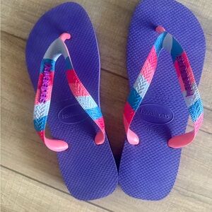 NWOT Havaianas Purple Sandals